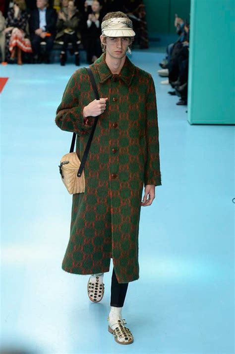 nouvelle collection gucci homme 2018|Gucci Fall 2018 Menswear Fashion Show .